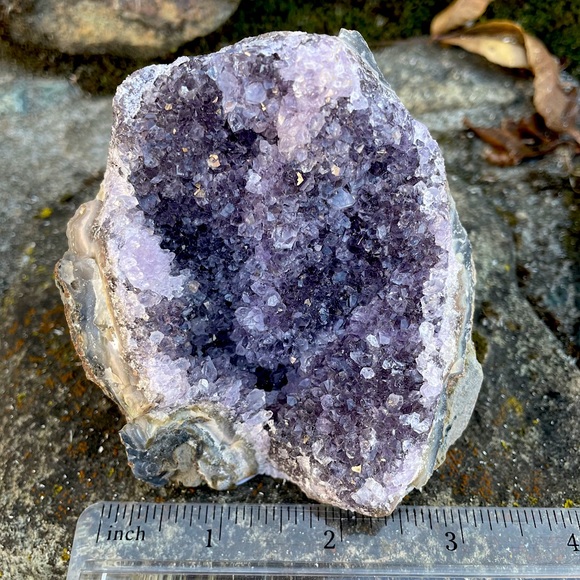Amethyst Quartz Geode - Picture 4 of 5